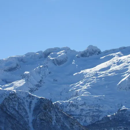 Les Deux Rives Frühstückspension Cierp
