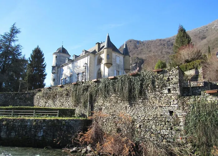 Les Deux Rives Bed & Breakfast