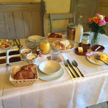 Les Deux Rives Frühstückspension Cierp