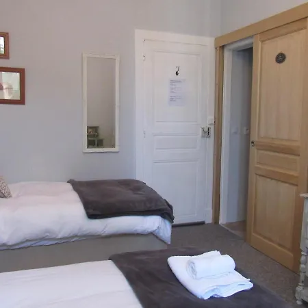 Les Deux Rives Bed and breakfast