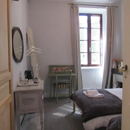 Les Deux Rives Frühstückspension 3*