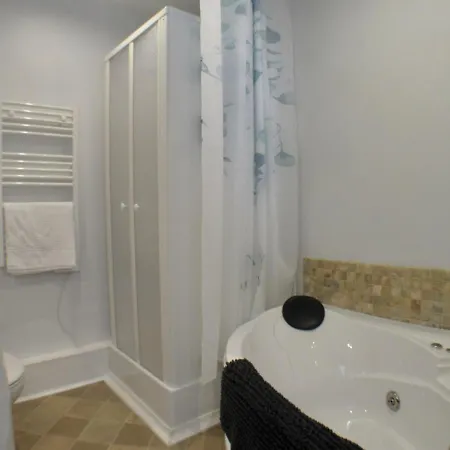 Les Deux Rives Frühstückspension Cierp