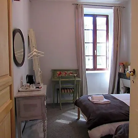 Les Deux Rives 3*