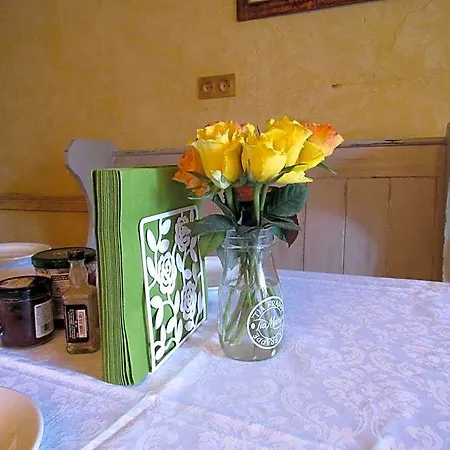 Les Deux Rives Bed & Breakfast 3*