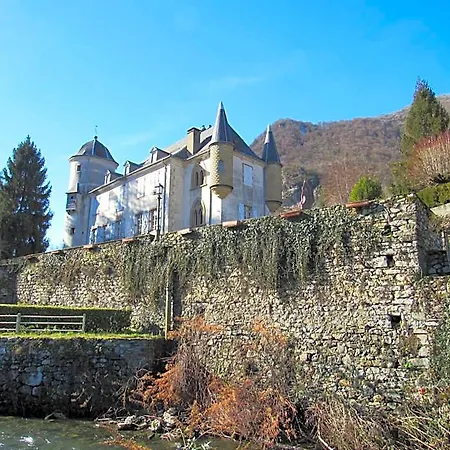 Les Deux Rives Bed & Breakfast