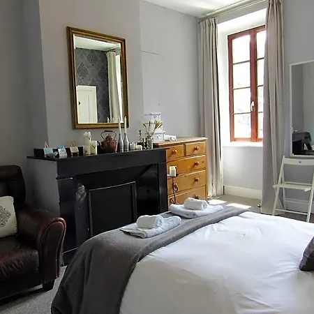 Les Deux Rives Bed & Breakfast
